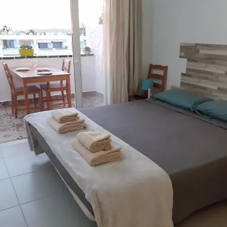 Casa Tavio 6 Casa Tavio 7 * Costa del Silencio